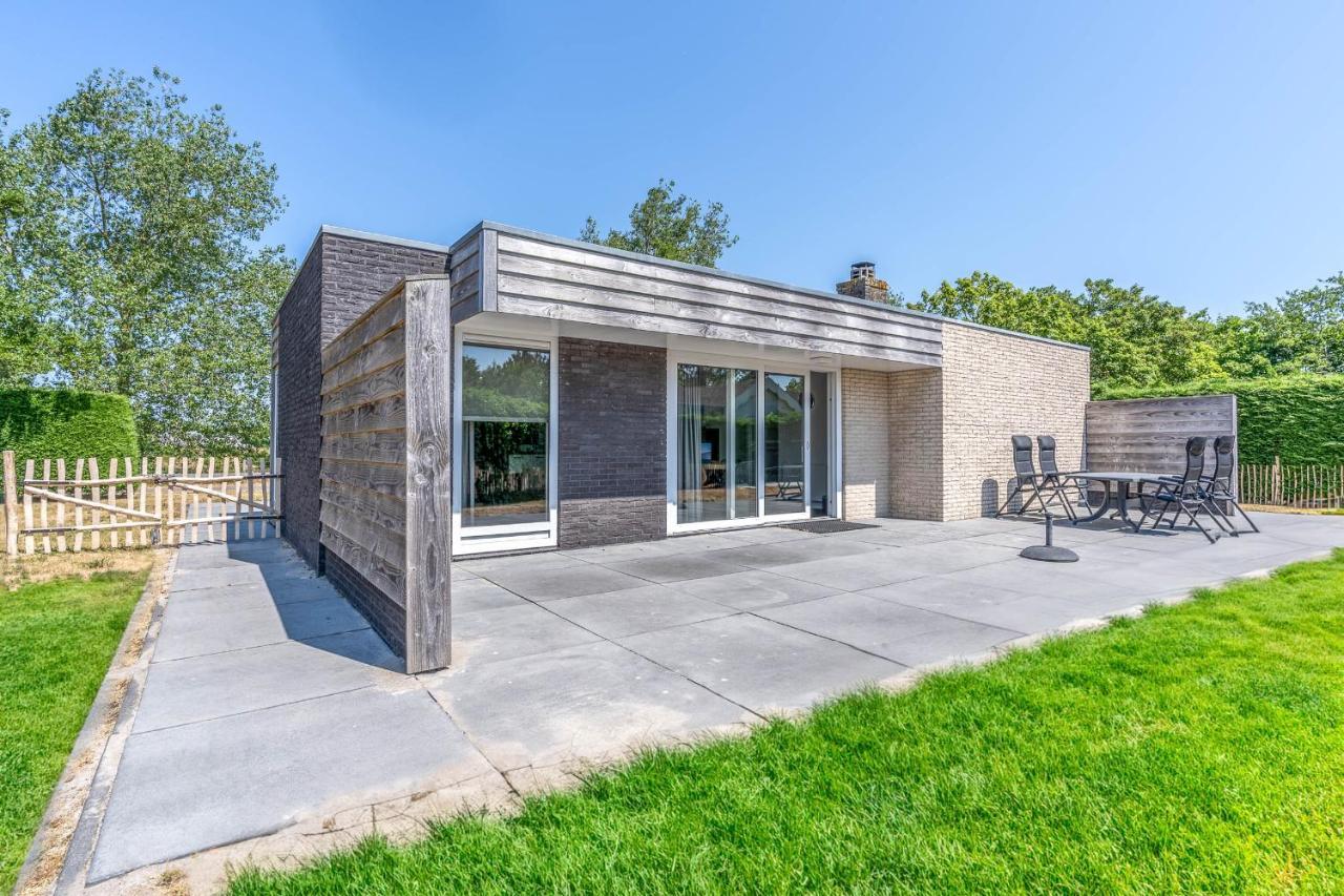 Hoogelandt 90a in De Koog, Netherlands