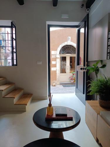 Incentra - carbon neutral hotel in Unknown City