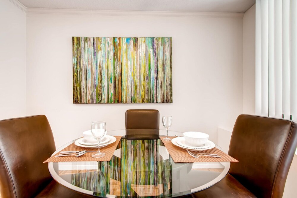Global Luxury Suites at the Commonwealth - photo 12
