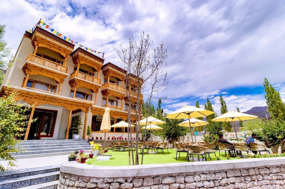 Legacy Hotel Alchi — Leh