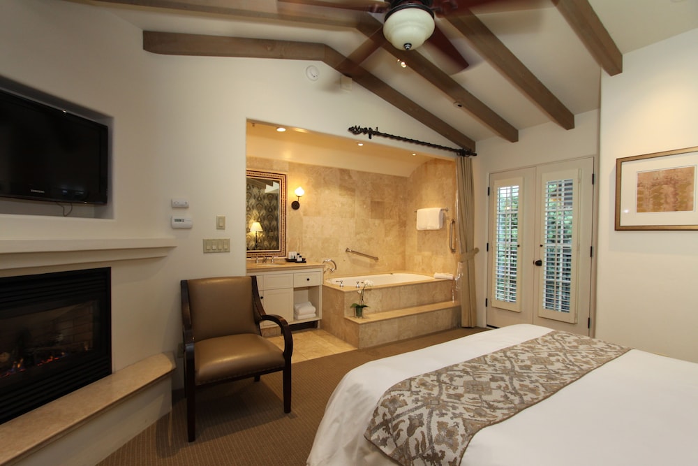Cypress Inn - photo 39