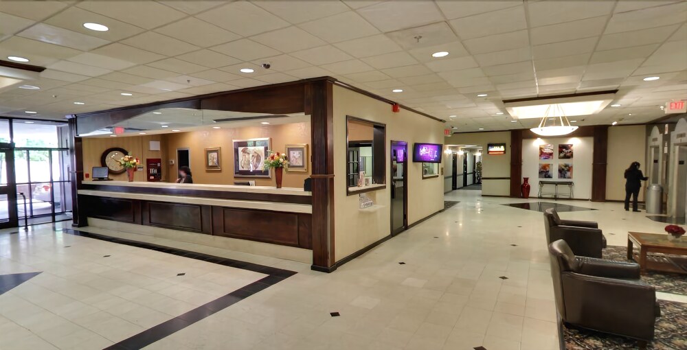 E Hotel Banquet & Conference Center - photo 8