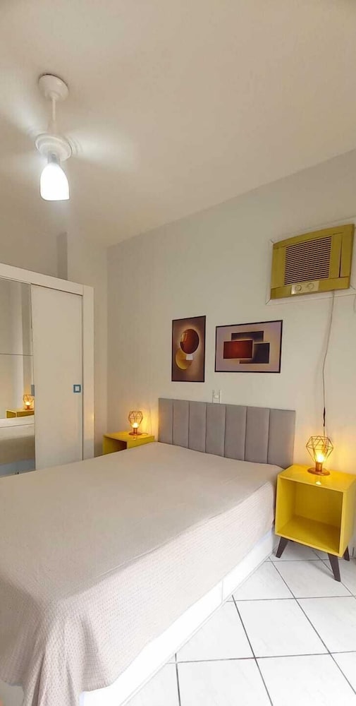 Apto 2 qtos acesso exclusivo á praia 30mts