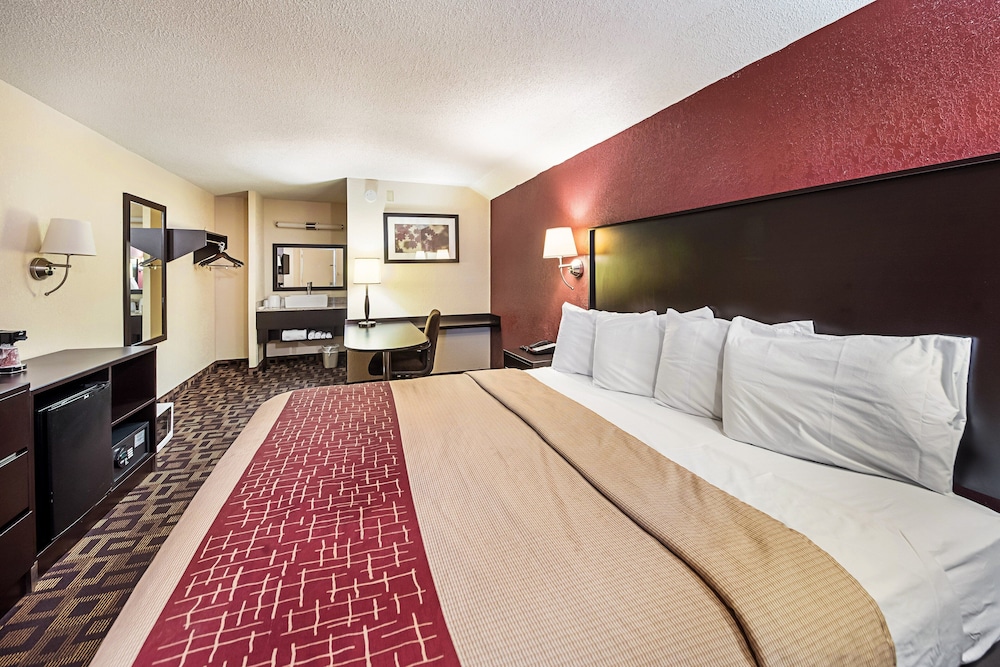 Red Roof Inn Anderson IN - photo 11