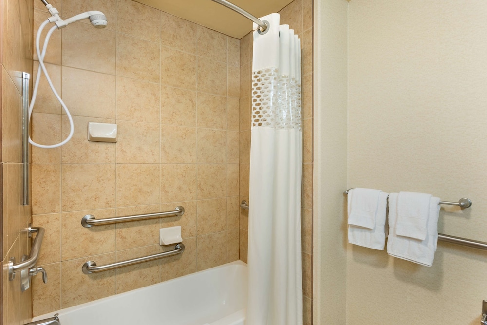 Hampton Inn & Suites Pharr - photo 13