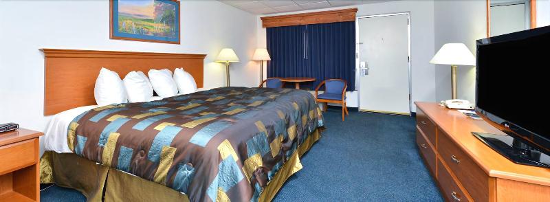 Corn Palace Inn - photo 11