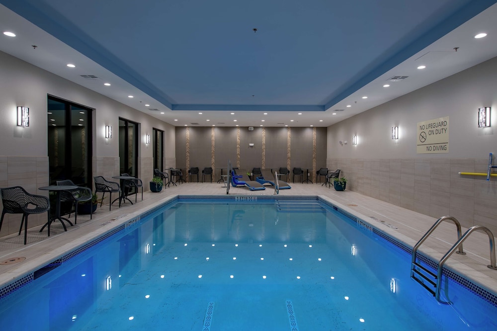 Hampton Inn & Suites Duncanville Dallas - photo 53