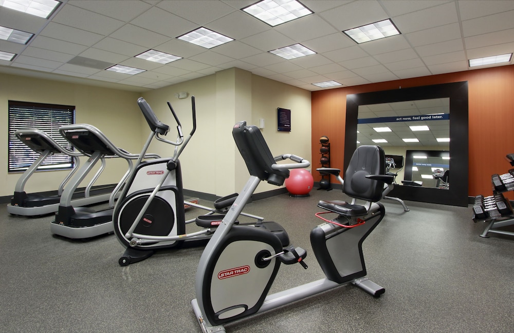 Hampton Inn Winfield - photo 23