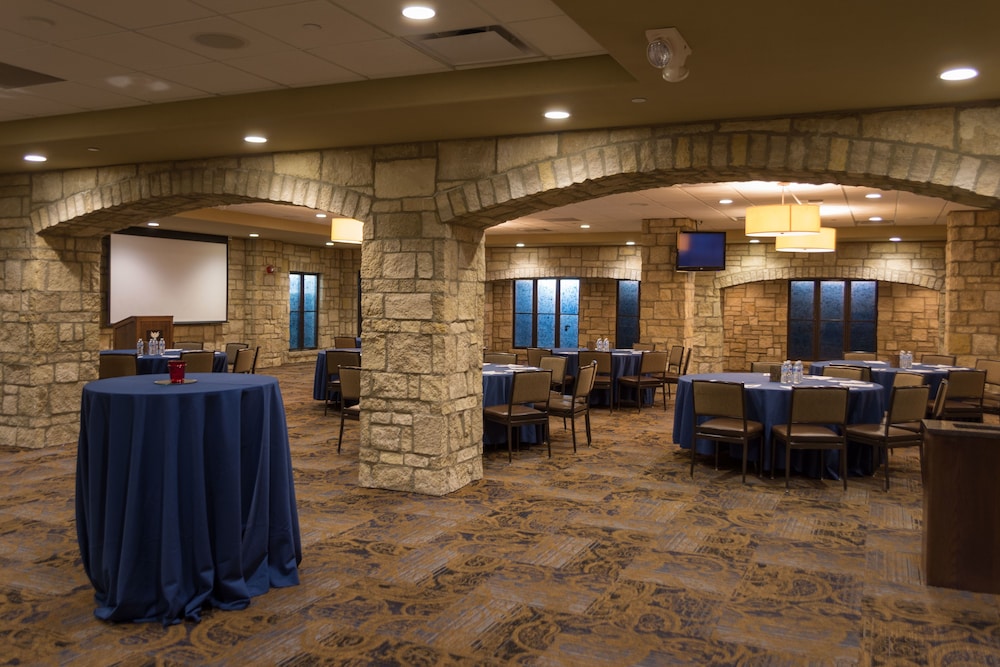 The Oread Lawrence Tapestry Collection by Hilton - photo 123