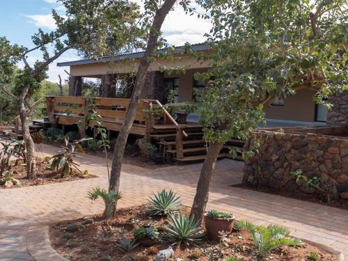 The Hank Maribashoek Adventure Lodge — 4-Star Luxury Hotel in Mokopane, South Africa