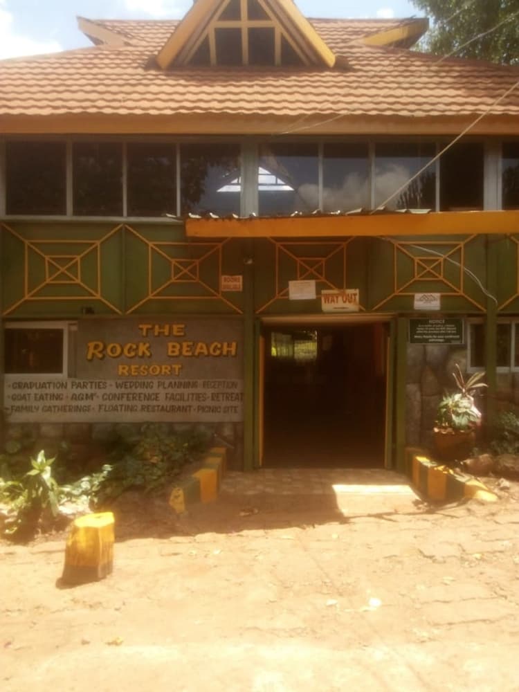 Rock Beach Resort - last minute hotel in Nairobi