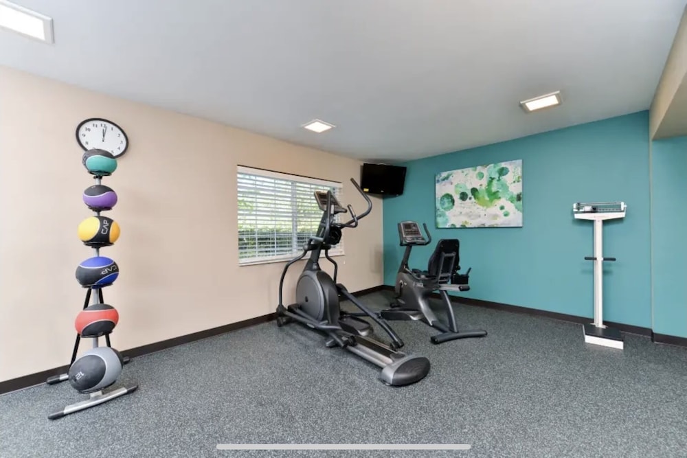 Red Roof Inn PLUS & Suites Tampa - photo 16