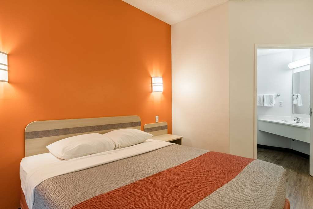 Motel 6 Newport TN - photo 15