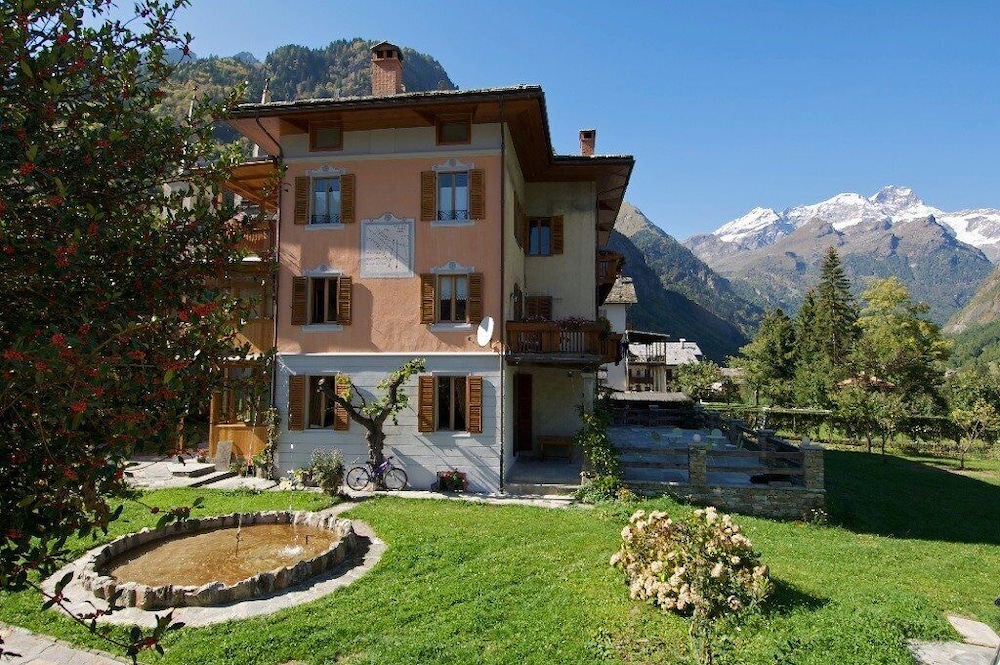 Tre Alberi Liberi — 4-Star Luxury Hotel in Alagna Valsesia, Italy