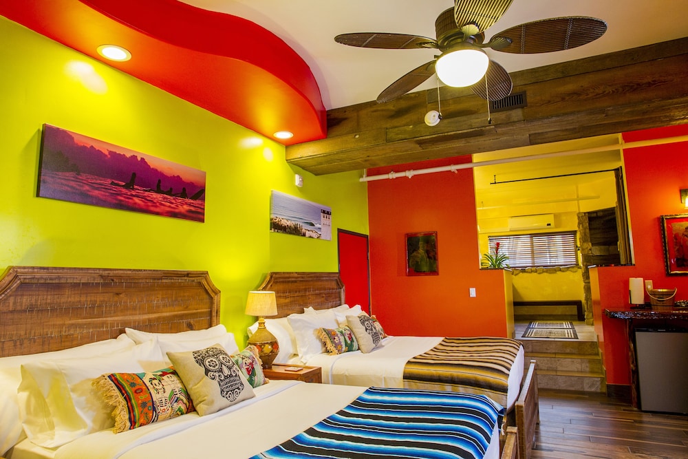 Nomads Hotel Near San Clemente Pier - photo 4