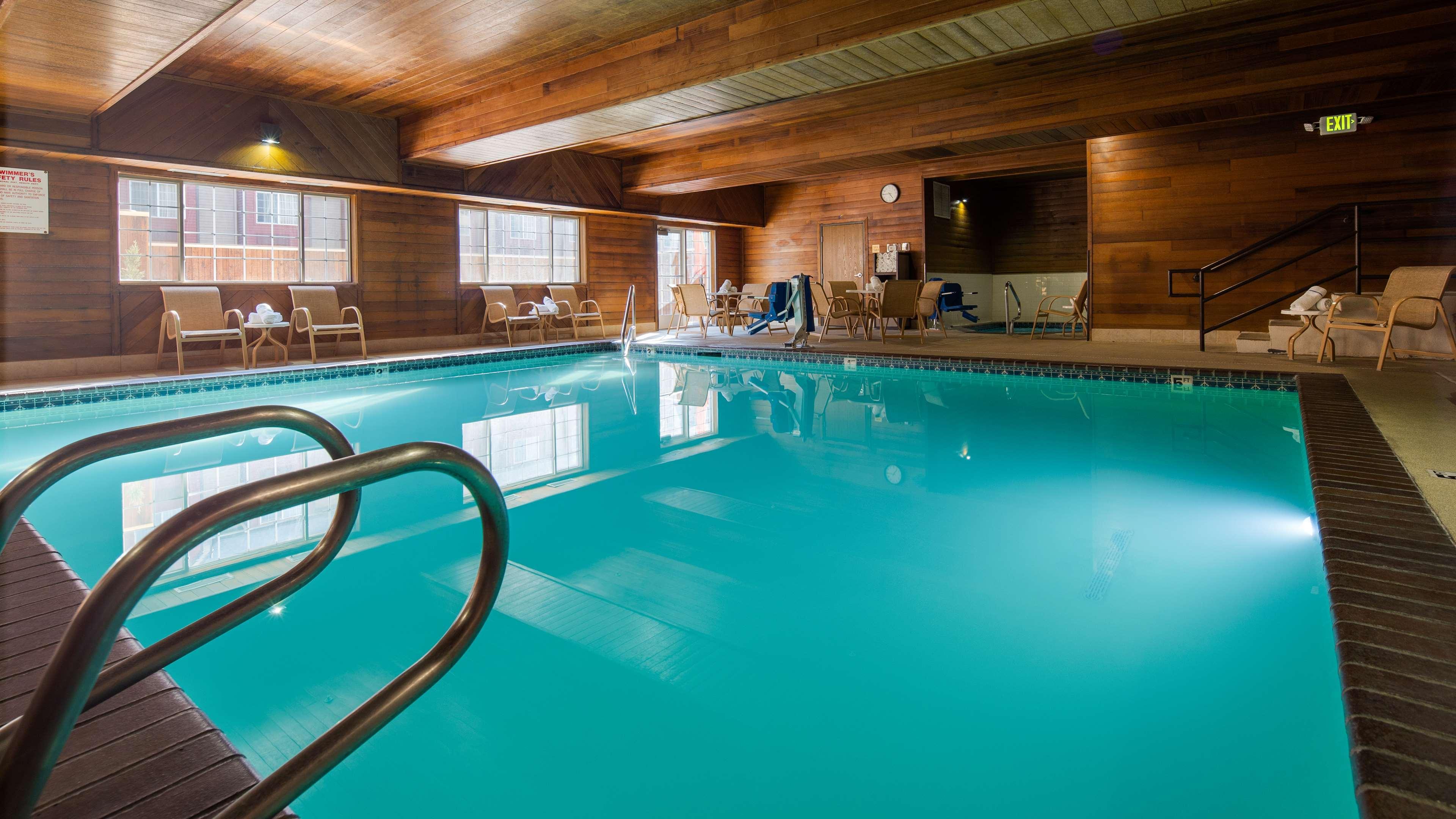 Best Western Plus Meridian - photo 9