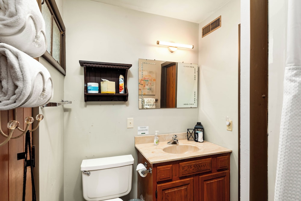 Tall Pines Inn - photo 119