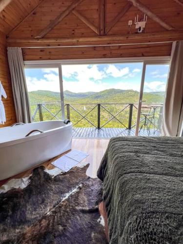 @lacascatachales Chalé Maitaca - last minute hotel in Unknown City