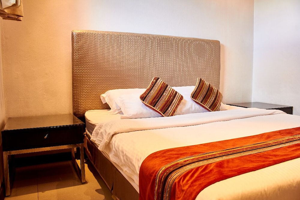 Cedar Place Luxury Hotel — Blantyre — photo 4