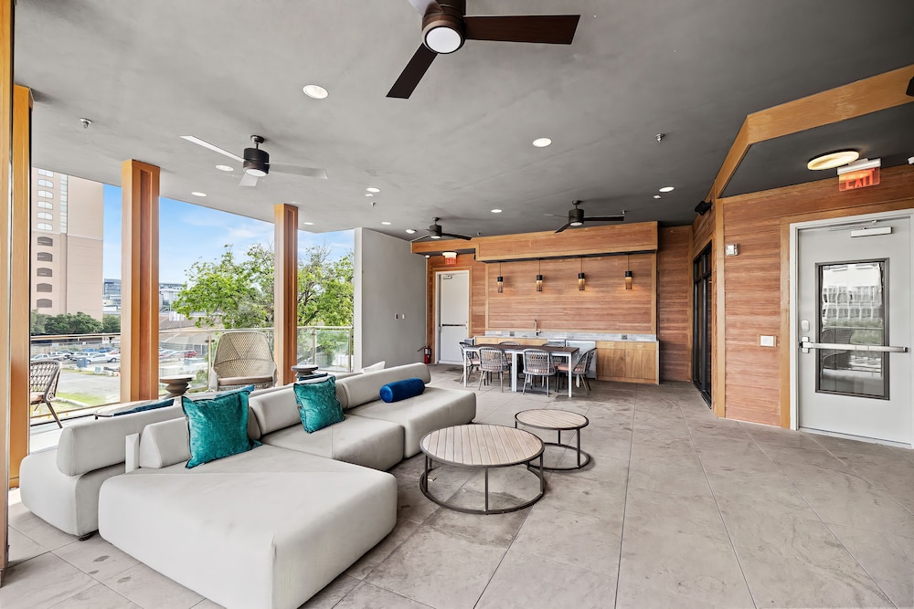 Placemakr Downtown Austin - photo 261