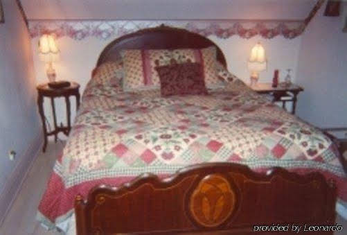 The Homespun Country Inn - photo 7