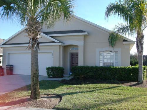 4 Bedroom Value Plus Home with Private Pool — 4-Star Luxury Hotel in Orlando, United States