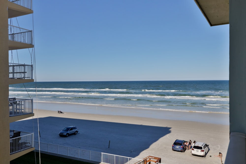 Coastal Waters Inn - photo 189