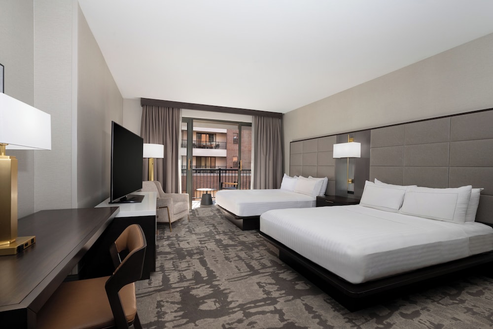 Hilton Promenade at Branson Landing - photo 47