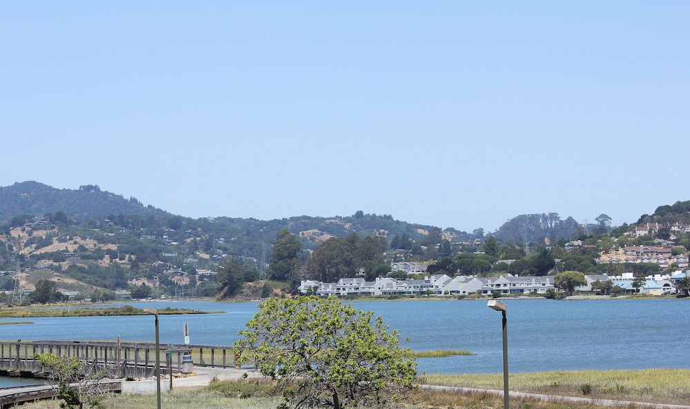 Holiday Inn Express Mill Valley San Francisco Area an IHG Hotel - photo 3