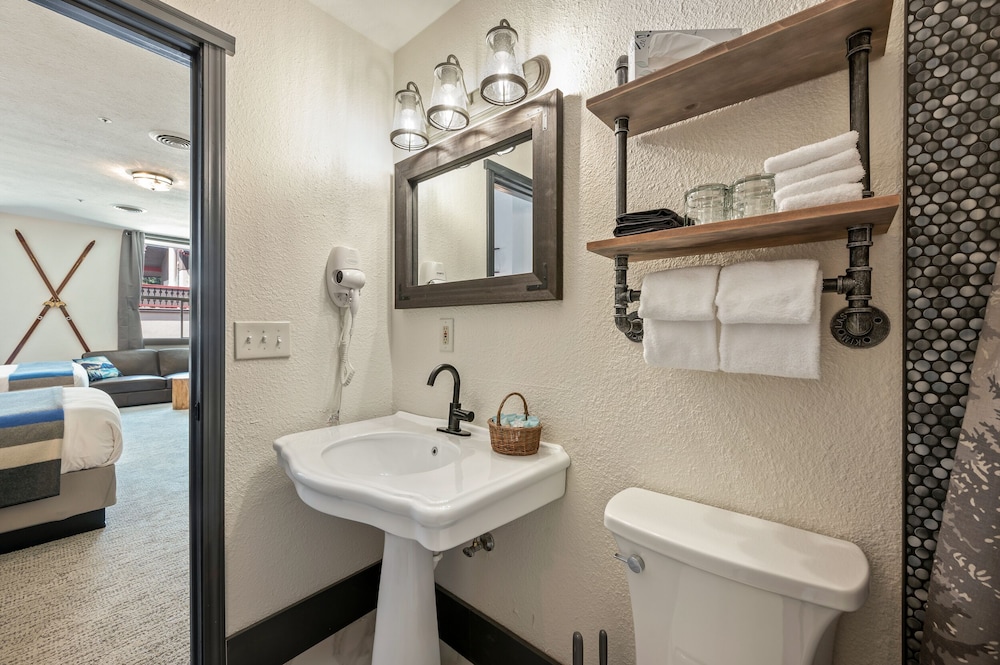 Hotel Leavenworth - photo 104