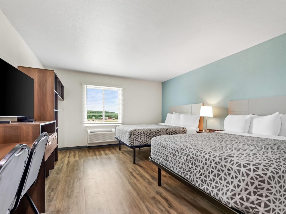 WoodSpring Suites Prattville Montgomery North - photo 7