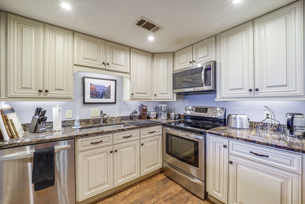 Vacation Rental 3 Mi to Sugar Mountain Resort - photo 8