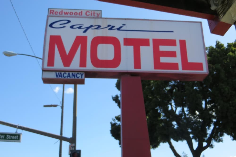 Capri Motel — hotel in Redwood