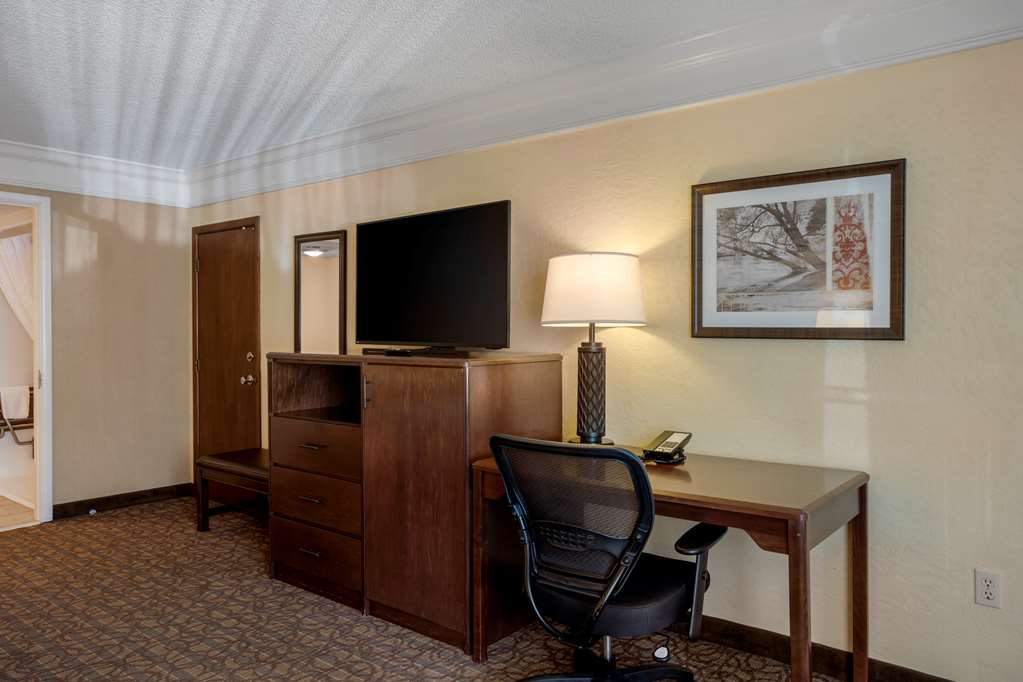 Best Western Inn of the Ozarks - photo 22