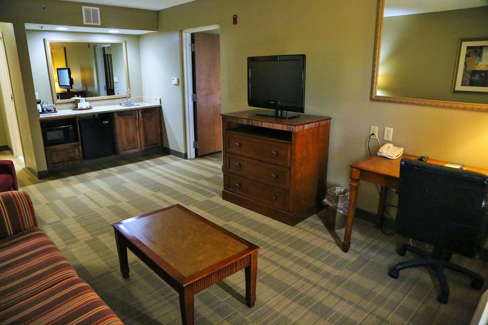 Hampton Inn & Suites McComb - photo 31