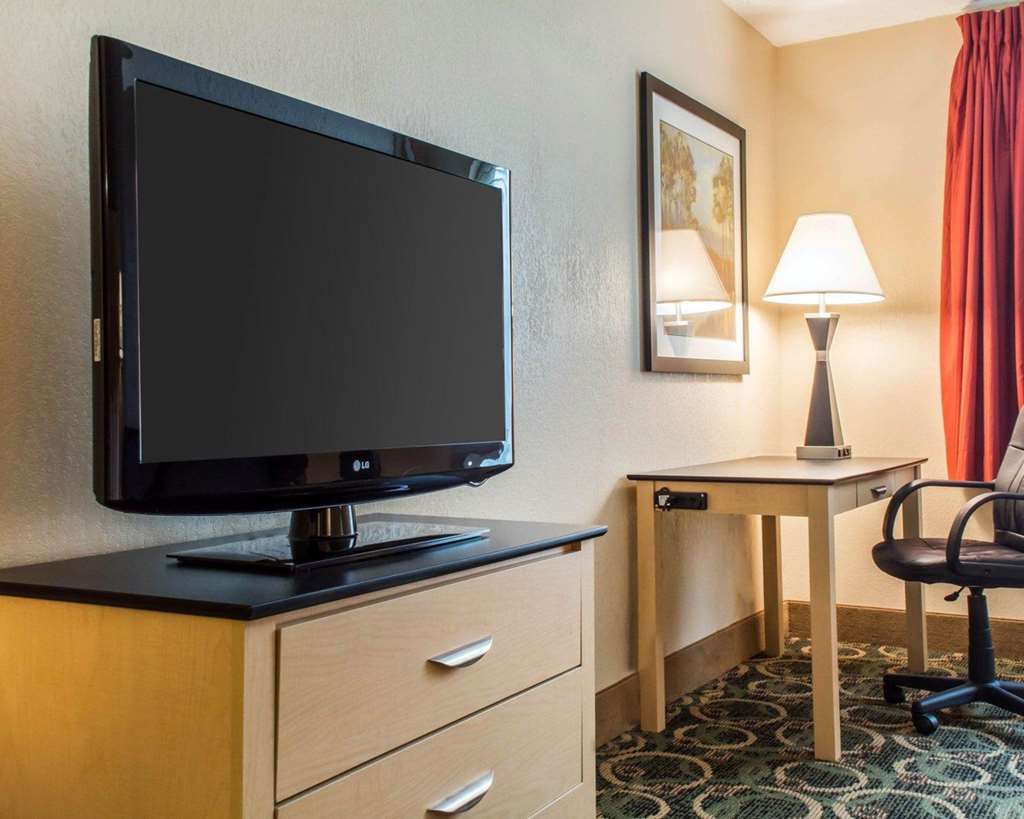Quality Inn Geneseo - photo 18