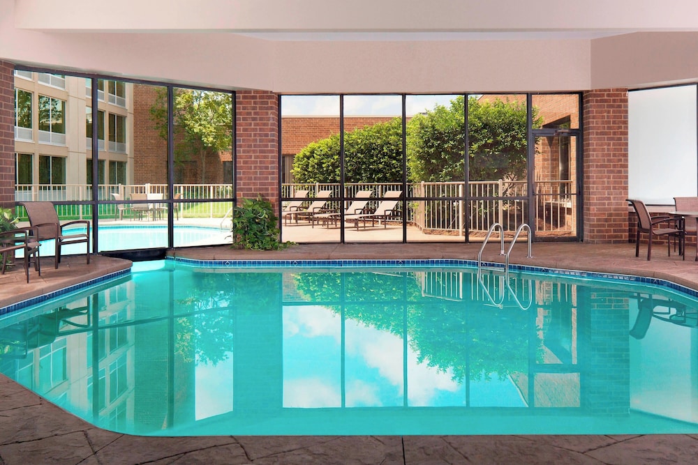 Sheraton Ann Arbor Hotel - photo 42