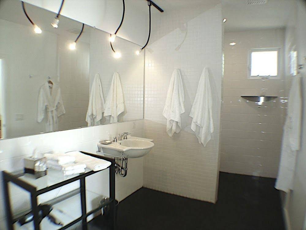 Healdsburg Modern Cottages - photo 2