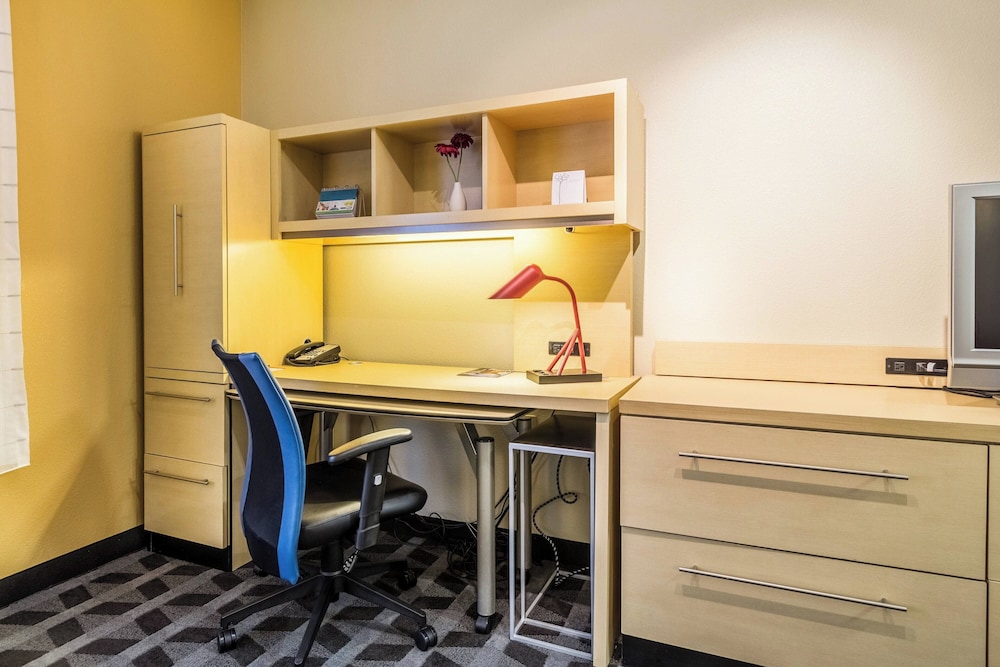 Marriott TownePlace Suites Dayton North - photo 6