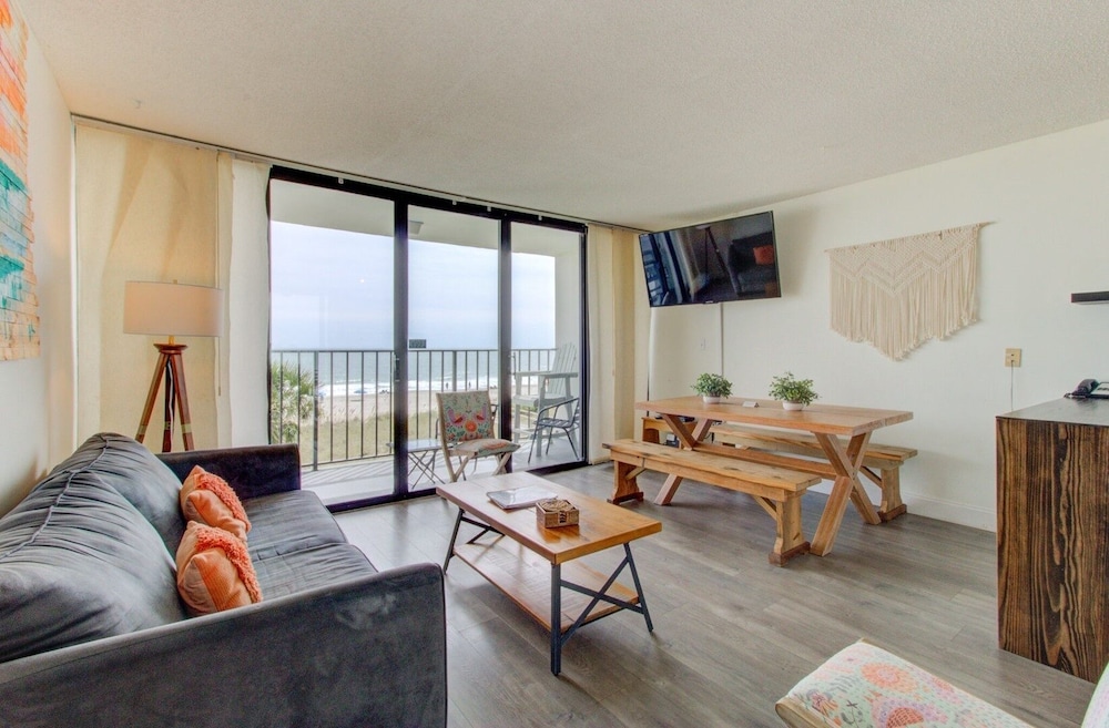 0311 Seaside Retreat By Atlantic Towers — Carolina Beach