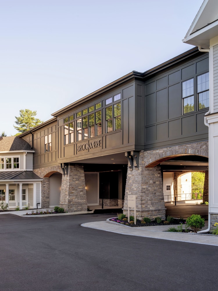 Hotel Brookmere & Arbor Spa - photo 93