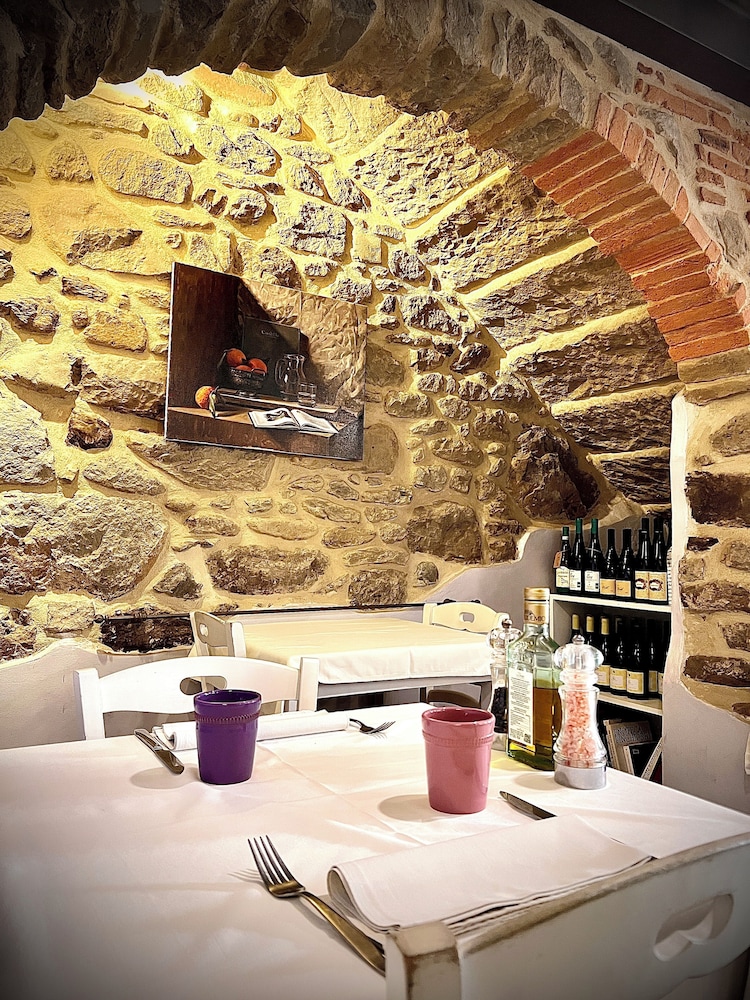 Nobilia Dimore Suite & Spa — 4-Star Luxury Hotel in Pratovecchio, Italy
