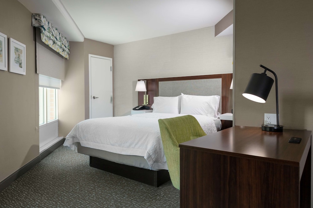 Hampton Inn & Suites Arlington Crystal City DCA - photo 22
