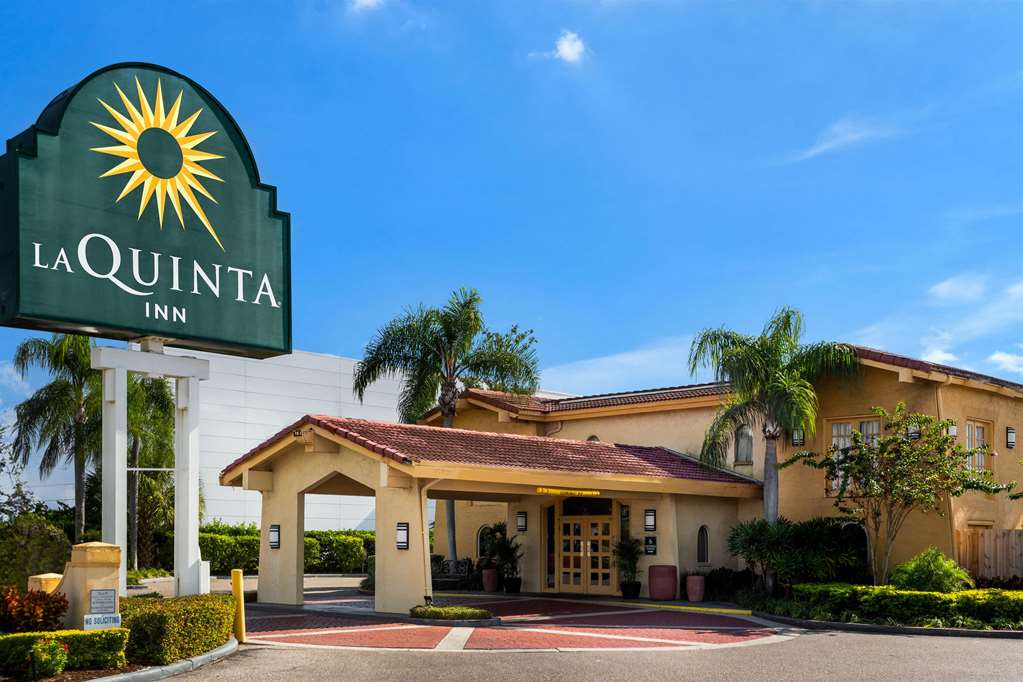 La Quinta Inn Tampa Airport Stadium Westshore - photo 2