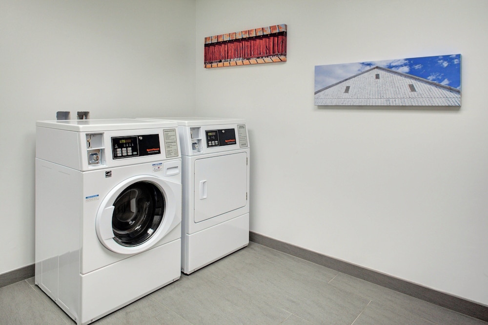 Fairfield Inn & Suites by Marriott Roanoke Salem - photo 17