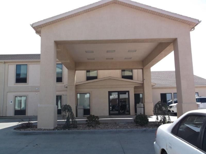 McPherson Inn By Oyo; I 135 - photo 20