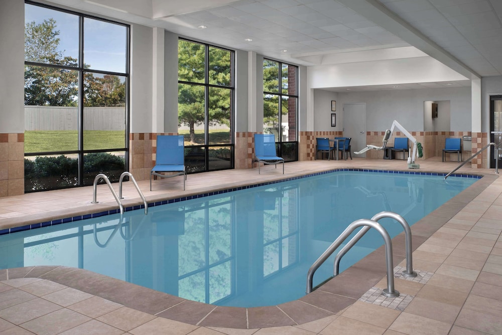 Hampton Inn & Suites Knoxville North I 75 - photo 54
