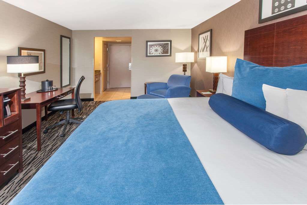 Wyndham Garden Elk Grove Village OHare - photo 7