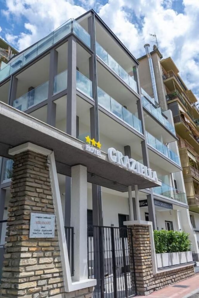 Hotel Graziella - carbon neutral hotel in Taggia