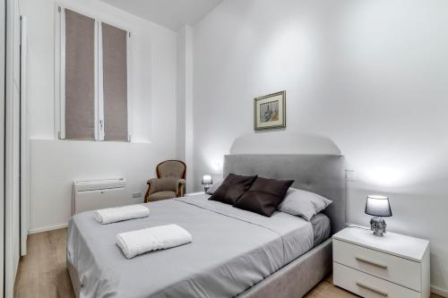 Carbonara Palace 1 Luxury Comfort under Medieval Towers in Bologna, Italy